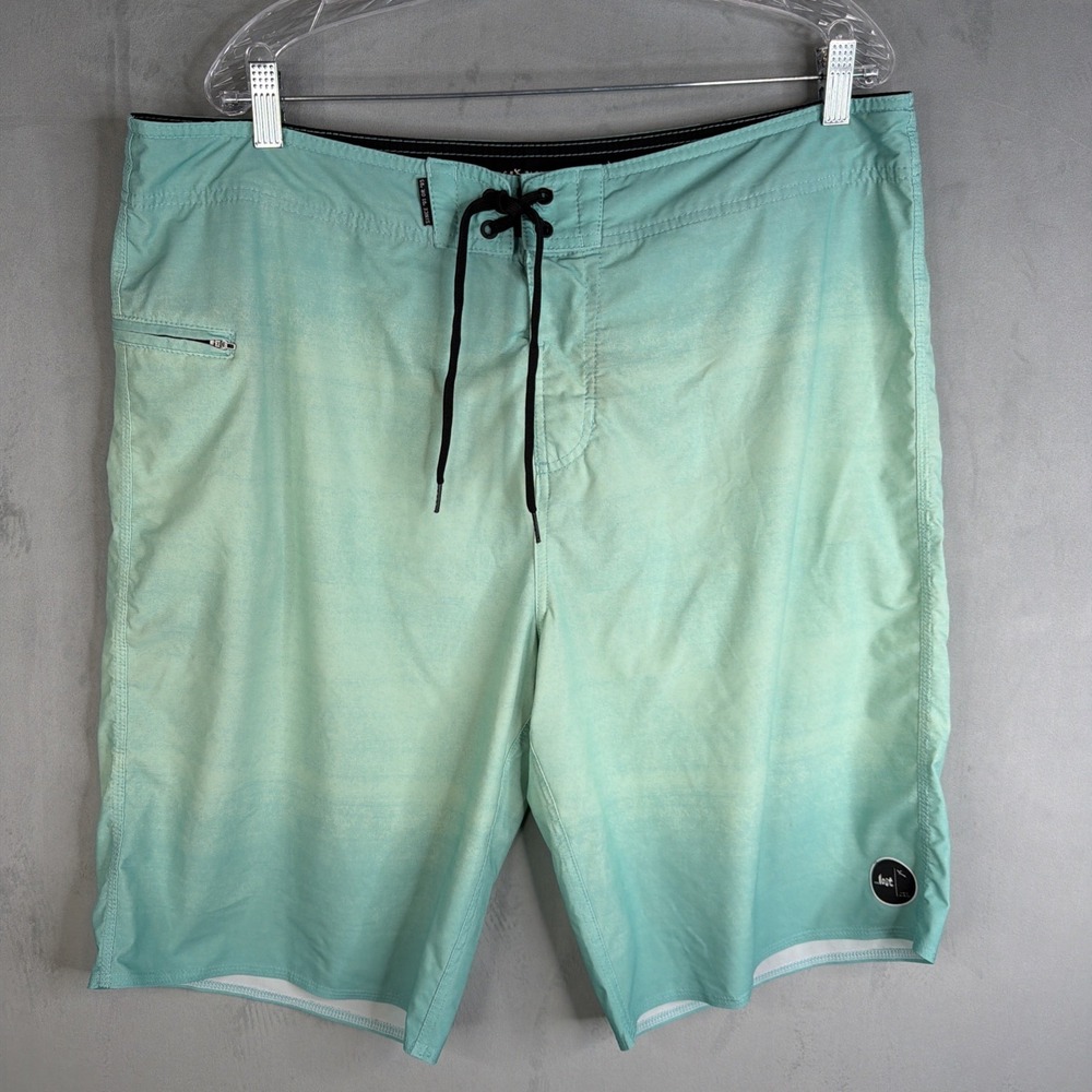 Lost Enterprises Board Shorts Men's XXL Green Ombre Swim Trunks 38 Waist